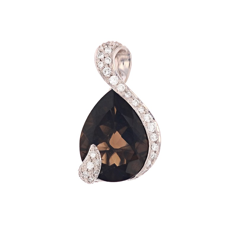 Pendentif quartz fumé et diamants 0.54 carat en or blanc Pendentif quartz fumé et diamants 0.54 carat en or blanc