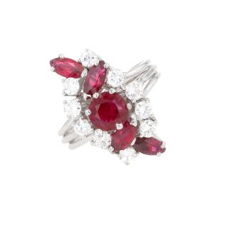 Bague or gris rubis et diamant(s)