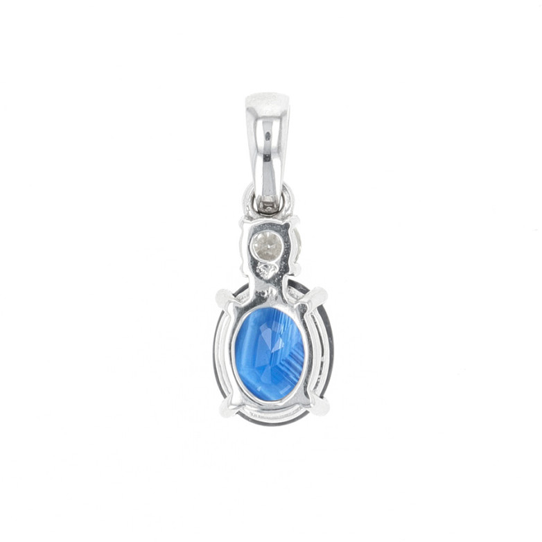 Pendentif saphir 2.53... Pendentif saphir 2.53...
