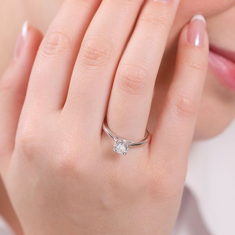 Solitaireor gris diamant (s) Solitaireor gris diamant (s)