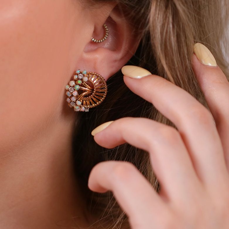 Boucles d'oreilles or jaune diamant,P.fine opales Boucles d'oreilles or jaune diamant,P.fine opales