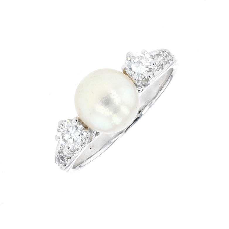 Bague perle et diamants...