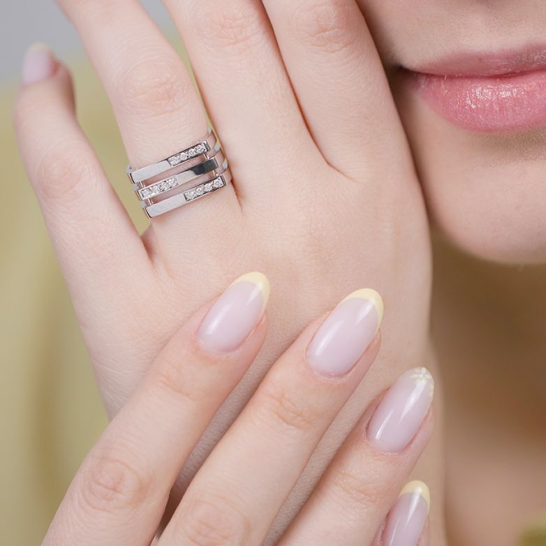 Bague or gris diamant (s) Bague or gris diamant (s)