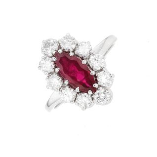 Bague or gris rubis et diamant(s)