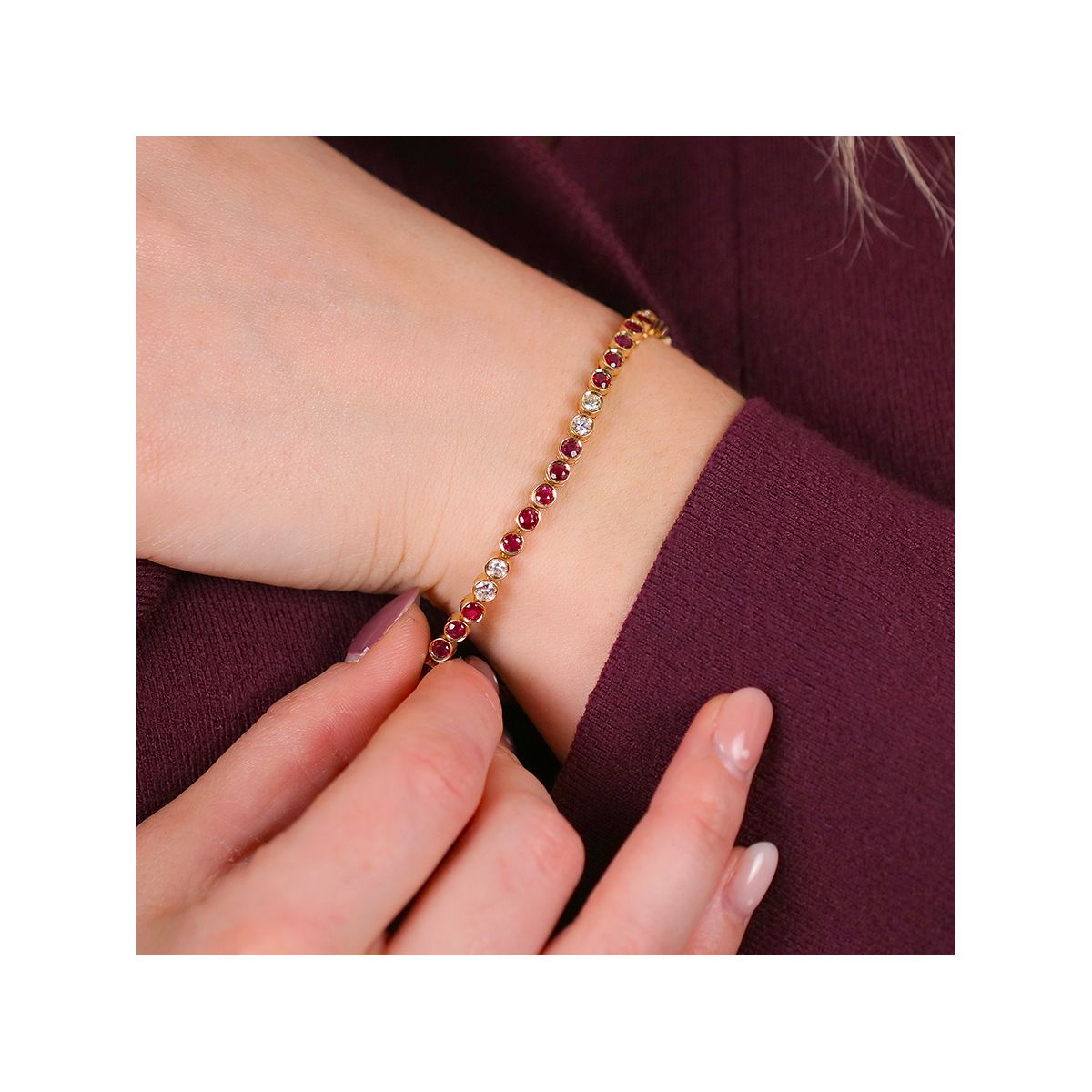 Bracelet En Perles De Rubis - Fermoir En Or Jaune - Neuf Sans Emballage - Bijou Rouge Élégant