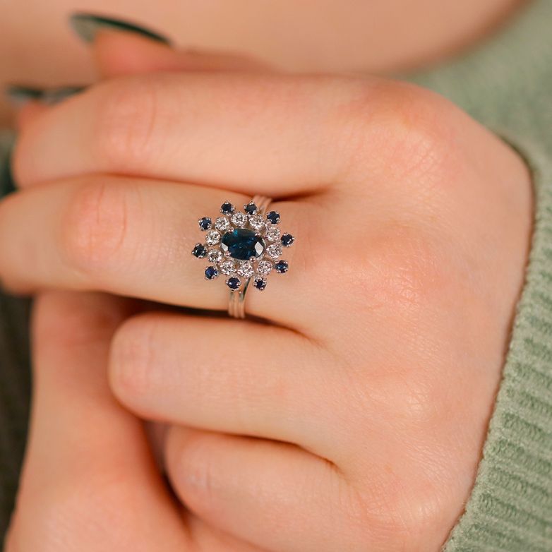 Bague or gris saphir et diamant(s) 