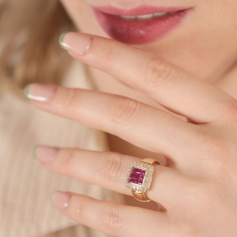 Bague or jaune rubis et diamant(s) 