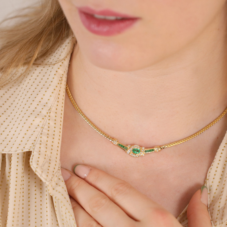 Collier émeraudes 0.49...
