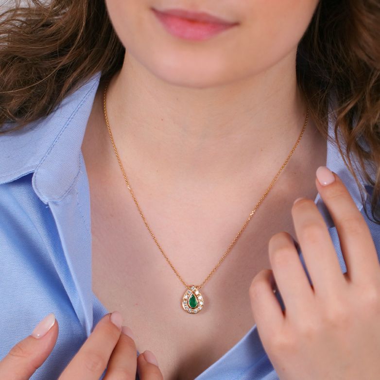 collier or jaune émeraude et diamant(s) 