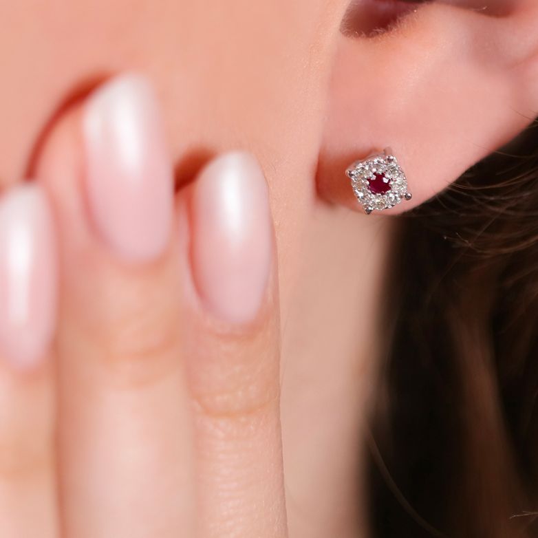 Boucles d'oreilles or gris rubis et diamant(s) 