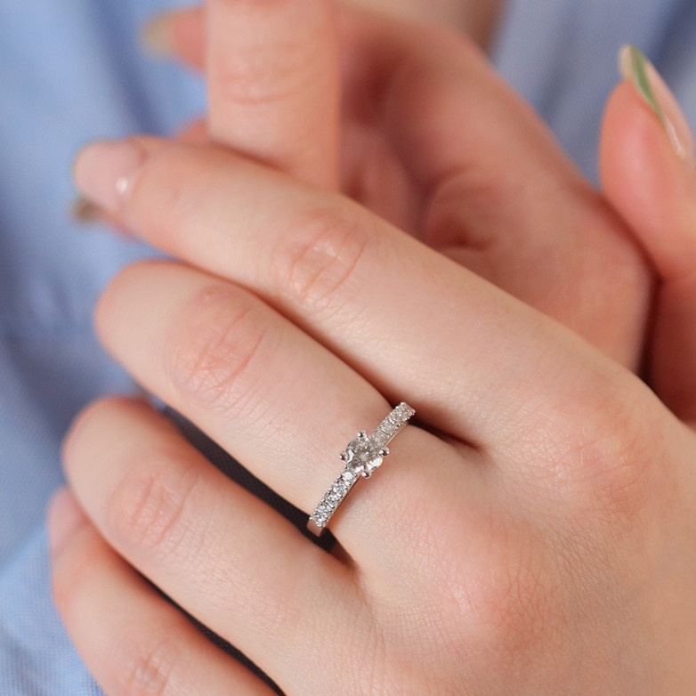 Bague diamants 0.77 carat...