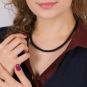 collier or jaune cordon en tissu