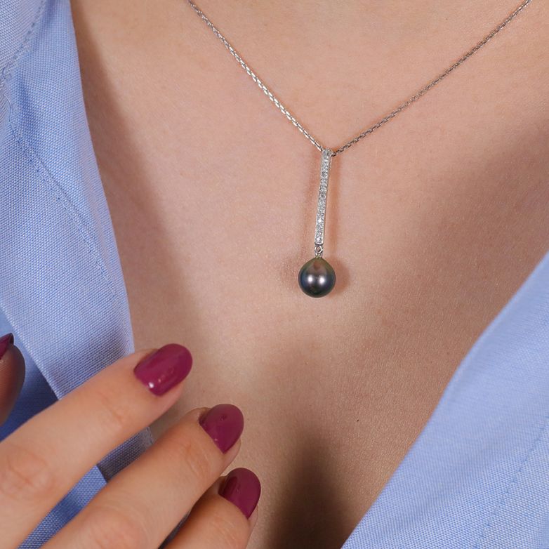 Pendentif or gris diamant et perle 