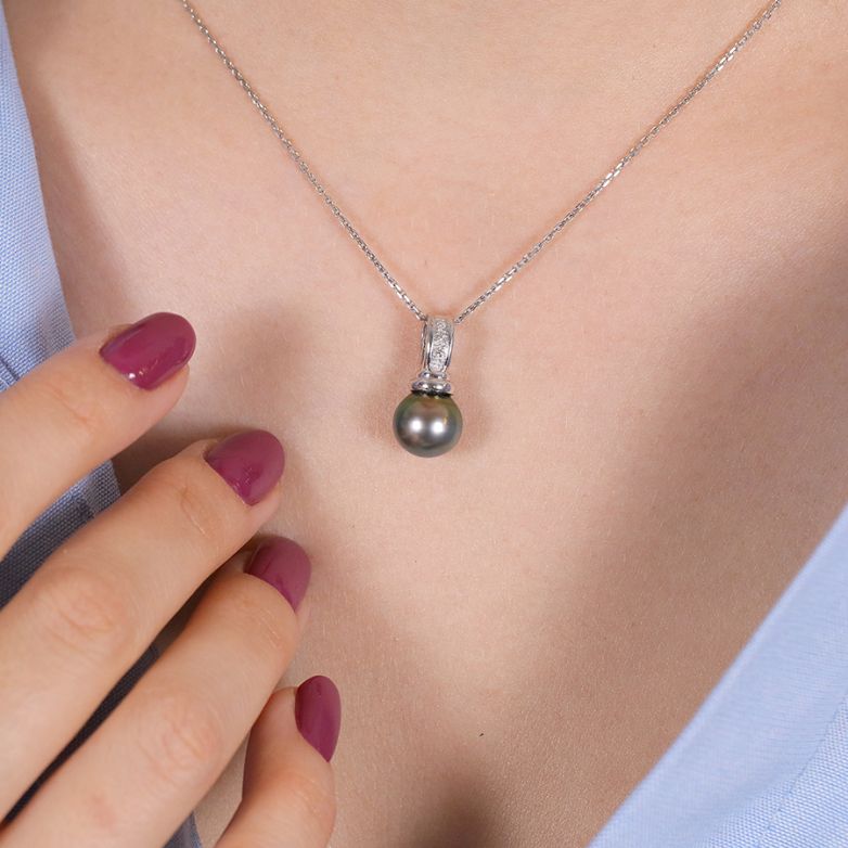 Pendentif or gris diamant et perle 