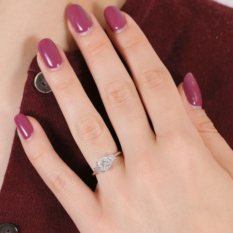 Bague or gris diamant (s) certifié