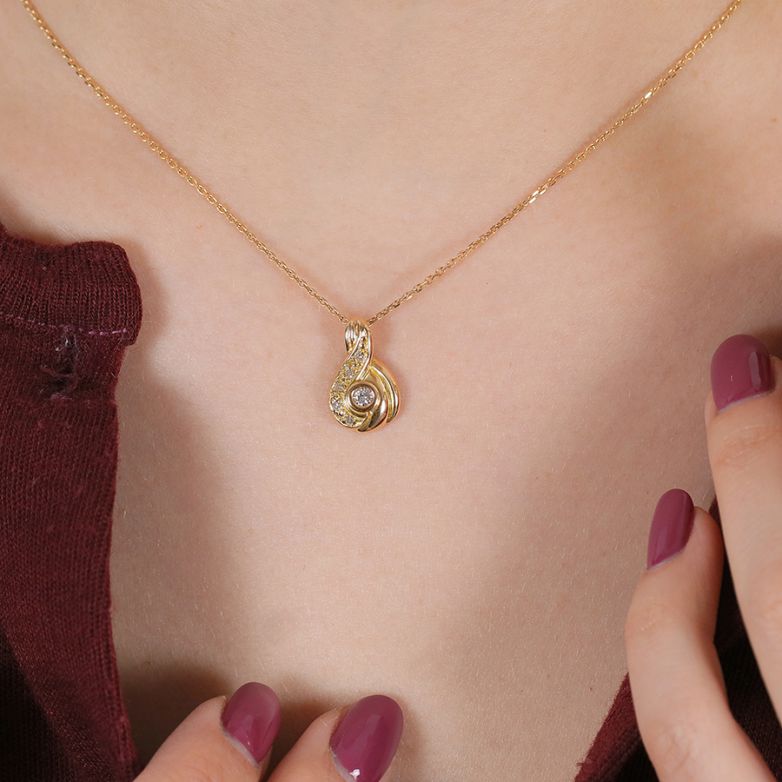 Pendentif or jaune diamant (s) 