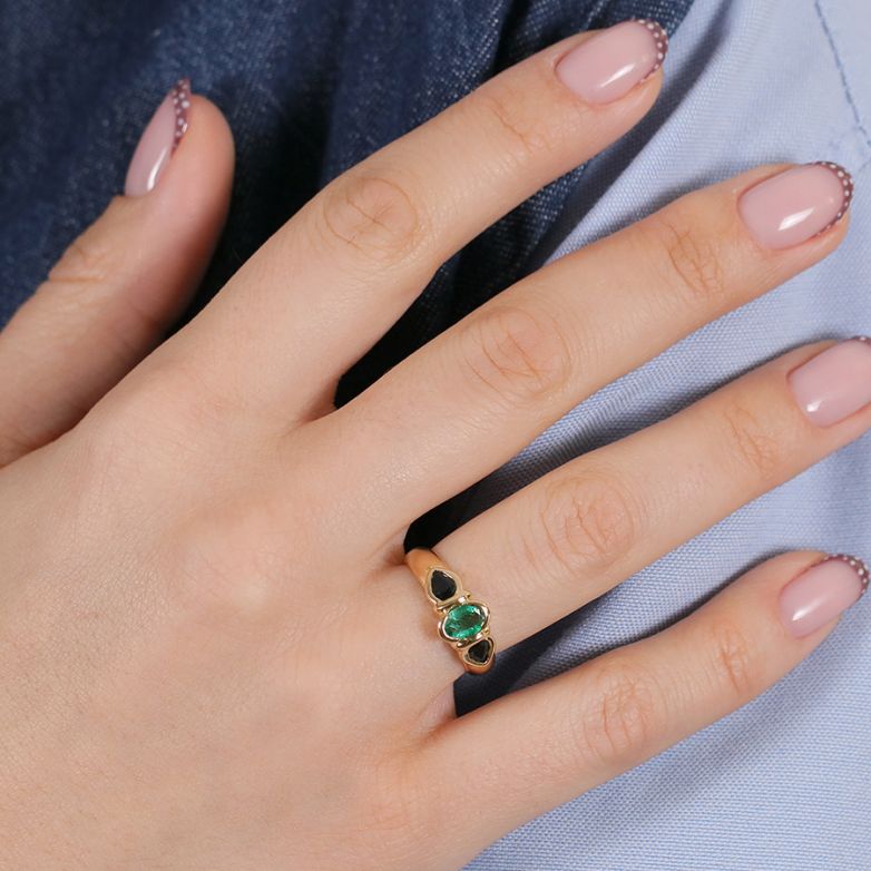 Bague or jaune Emeraude et Saphirs